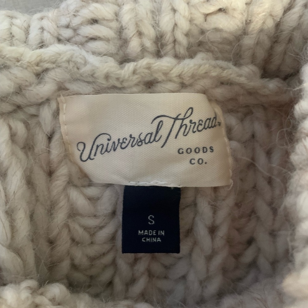 Target Universal Thread, slightly cropped, half turtle neck sweater